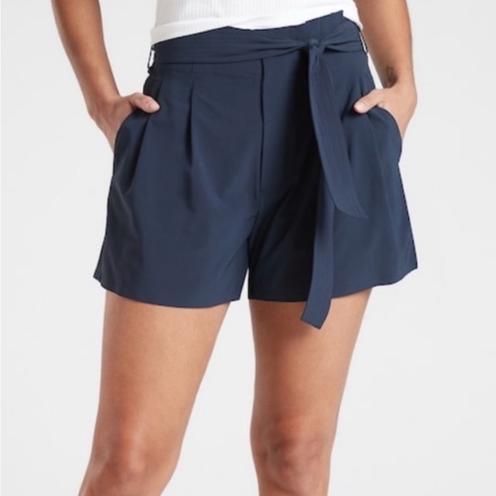 Athleta Skyline Shorts Navy Size 10